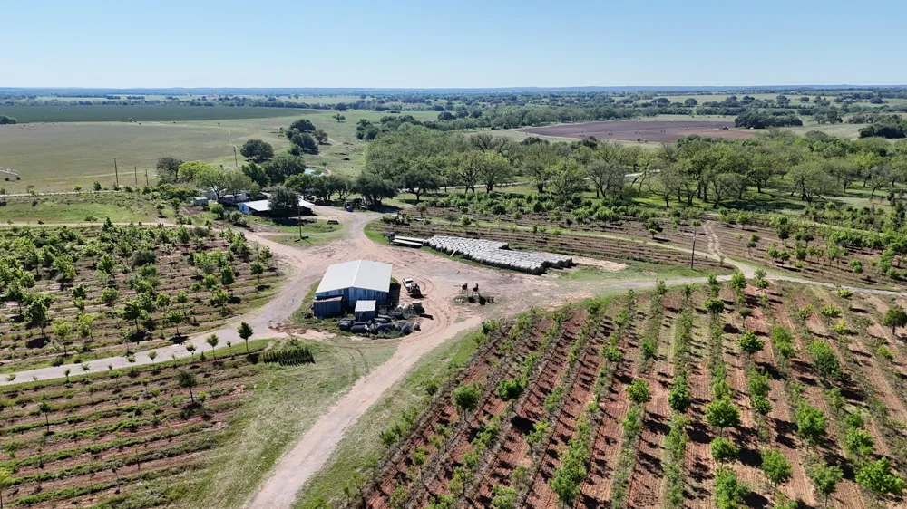 401 County Road 326 Comanche, TX 76442