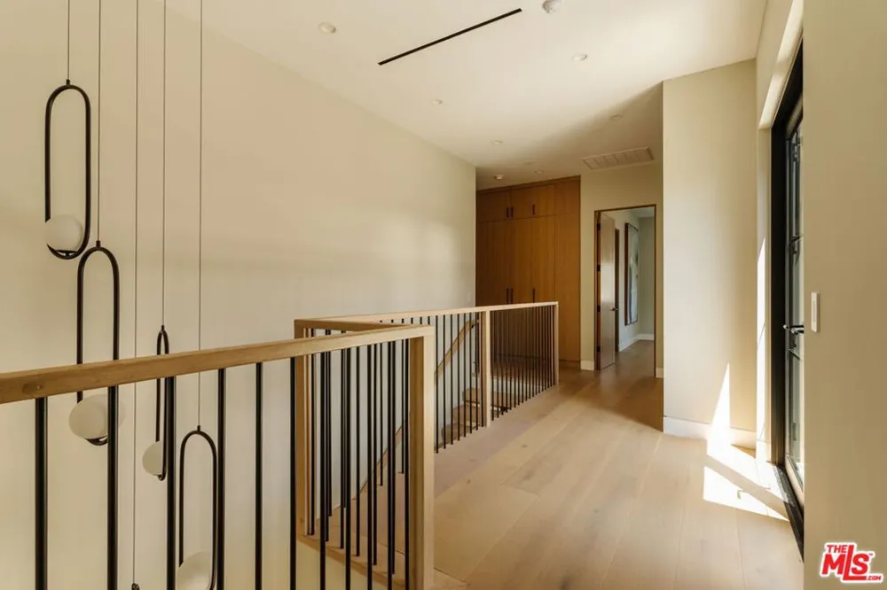 4554 Wortser Avenue Studio City, CA 91604