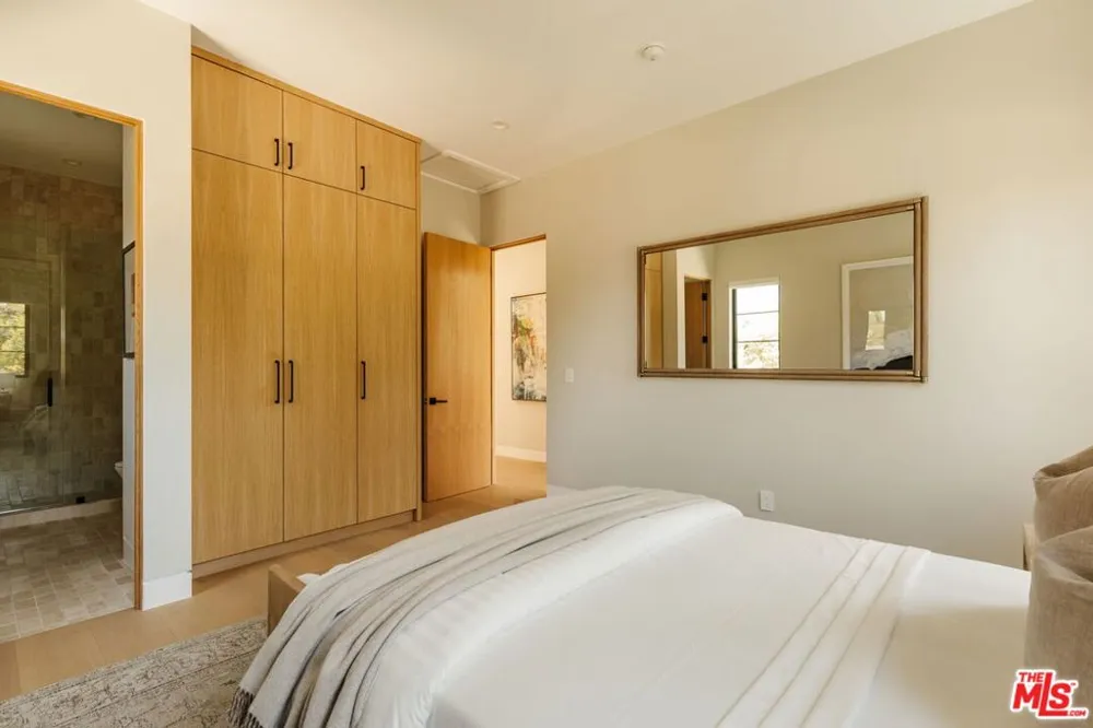 4554 Wortser Avenue Studio City, CA 91604