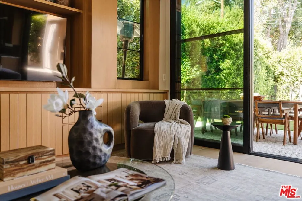 4554 Wortser Avenue Studio City, CA 91604