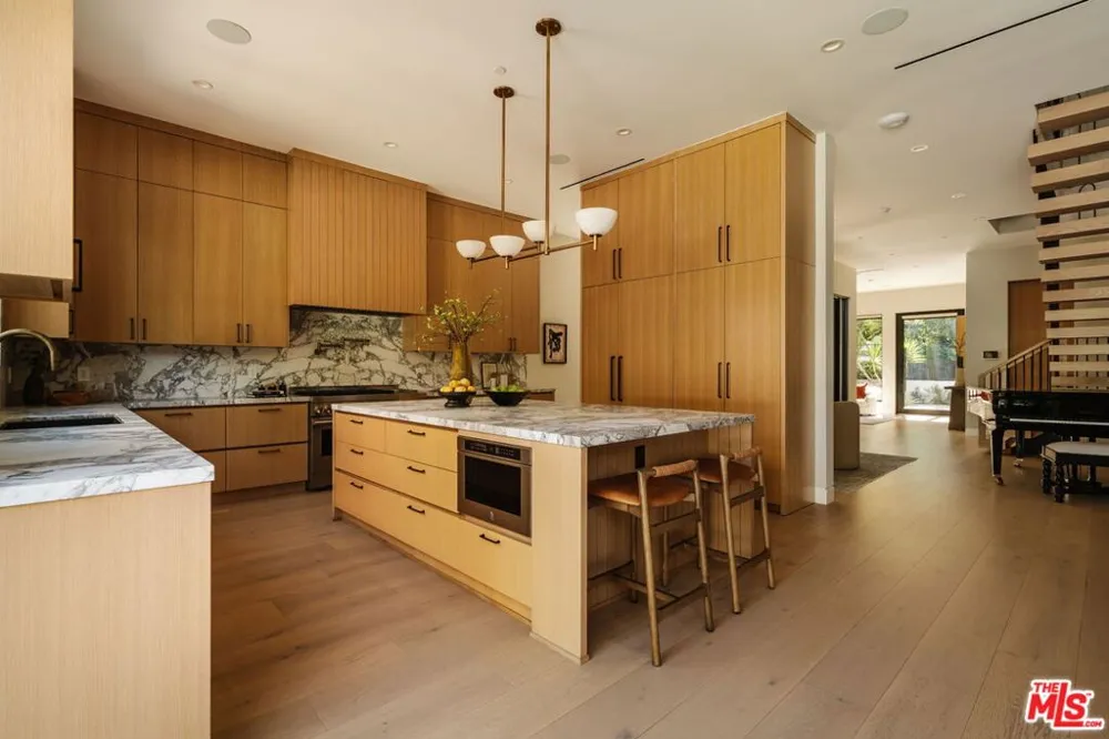 4554 Wortser Avenue Studio City, CA 91604