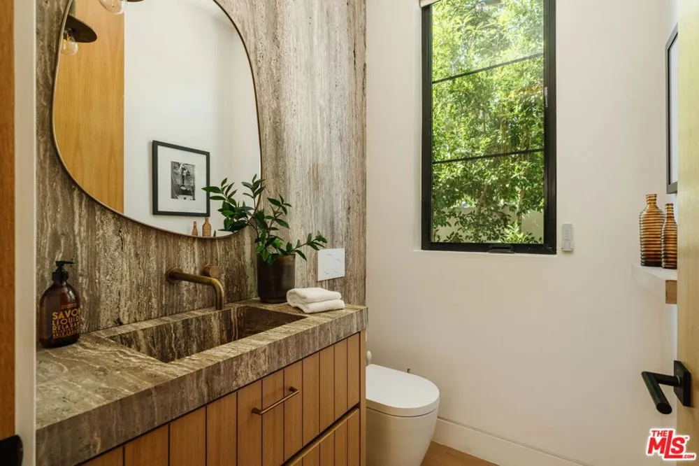 4554 Wortser Avenue Studio City, CA 91604