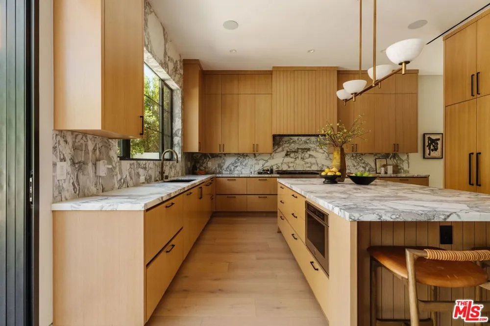 4554 Wortser Avenue Studio City, CA 91604