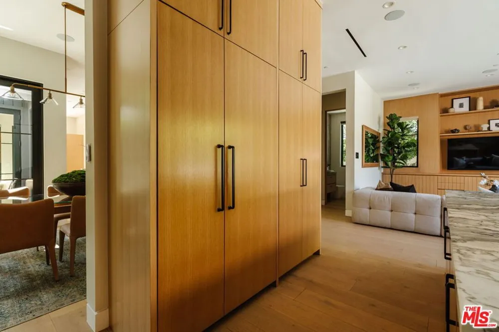 4554 Wortser Avenue Studio City, CA 91604