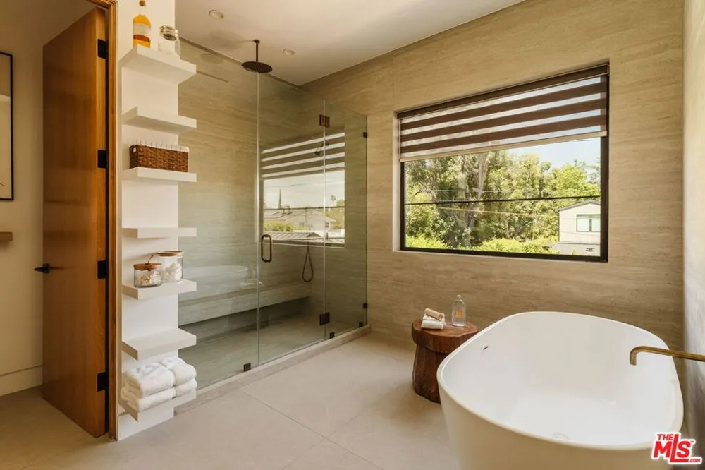4554 Wortser Avenue Studio City, CA 91604