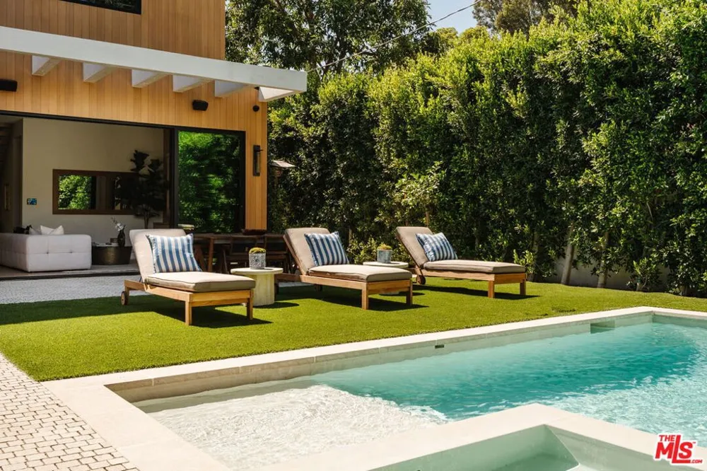 4554 Wortser Avenue Studio City, CA 91604