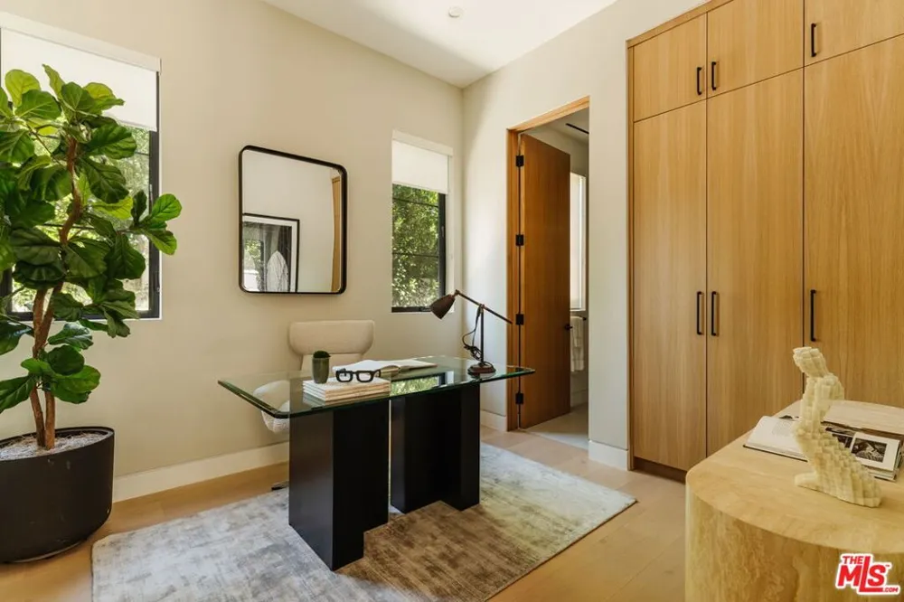 4554 Wortser Avenue Studio City, CA 91604