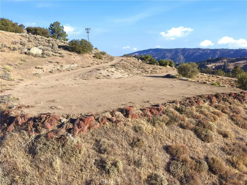 26400 Skyline Drive Tehachapi, CA 93561