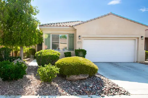 41411 Calle Servando