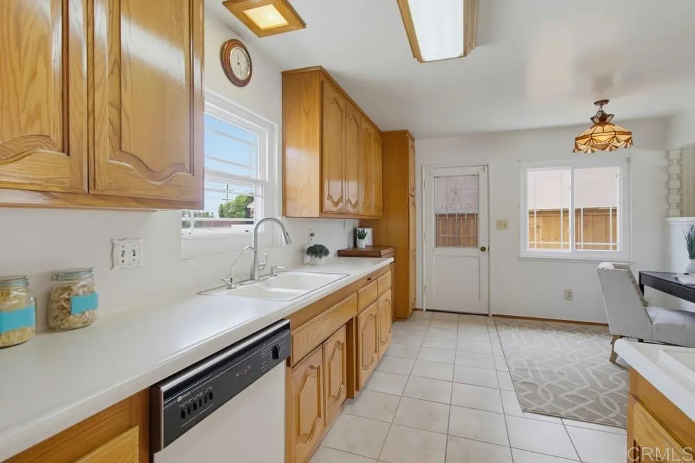 2638 Murray Ridge Road San Diego, CA 92123