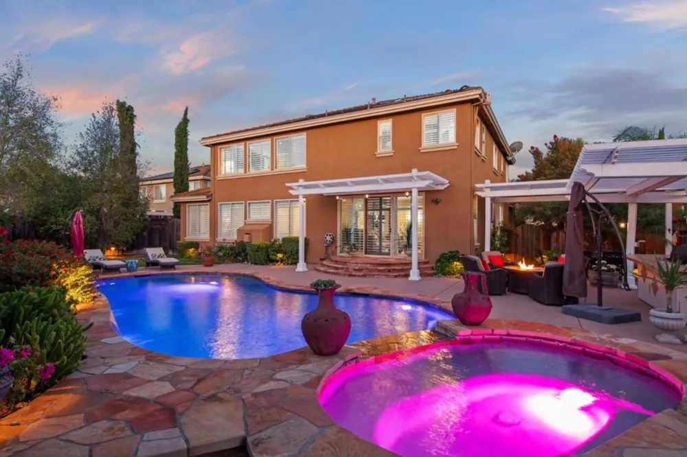 585 Calle Siena Morgan Hill, CA 95037