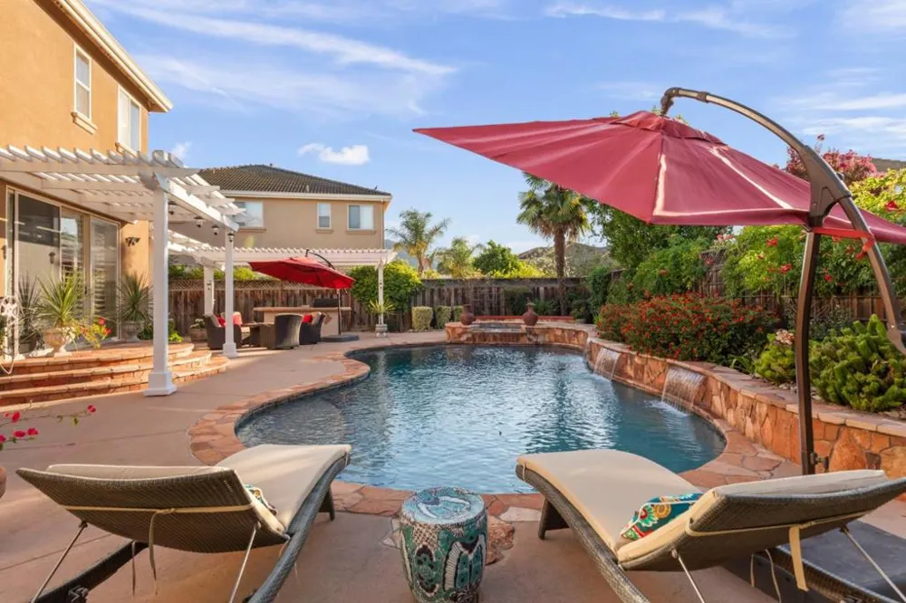 585 Calle Siena Morgan Hill, CA 95037