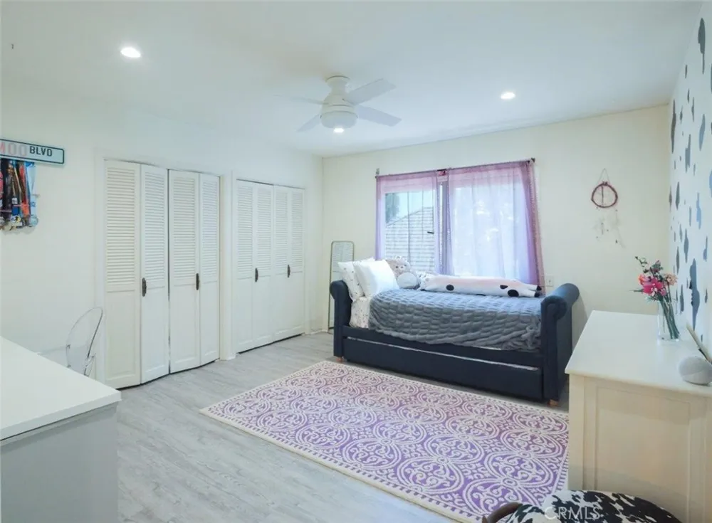 23 Country Meadow Road Rolling Hills Estates, CA 90274