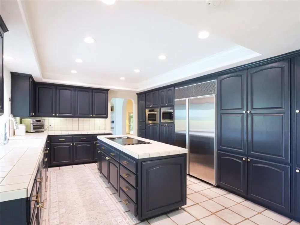 23 Country Meadow Road Rolling Hills Estates, CA 90274
