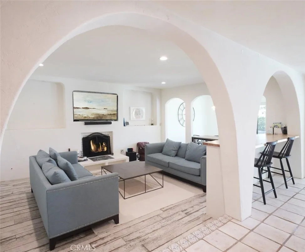 23 Country Meadow Road Rolling Hills Estates, CA 90274