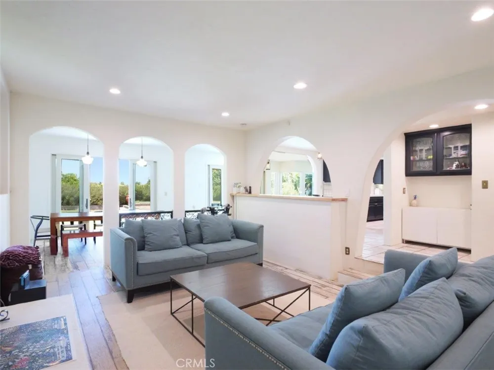 23 Country Meadow Road Rolling Hills Estates, CA 90274