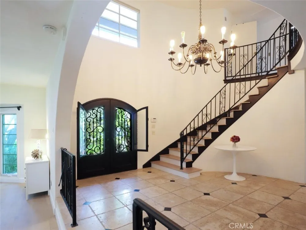 23 Country Meadow Road Rolling Hills Estates, CA 90274