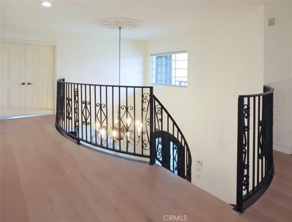23 Country Meadow Road Rolling Hills Estates, CA 90274