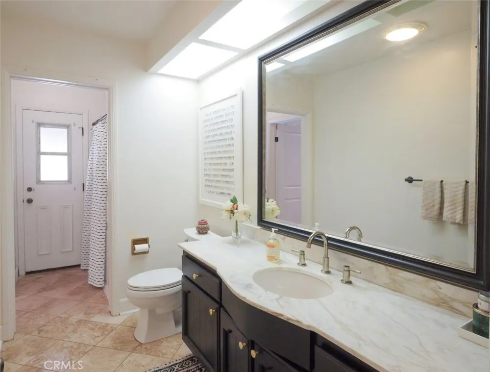 23 Country Meadow Road Rolling Hills Estates, CA 90274