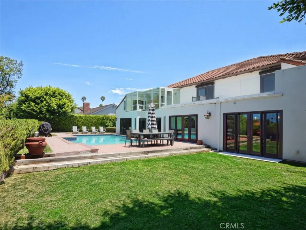 23 Country Meadow Road Rolling Hills Estates, CA 90274