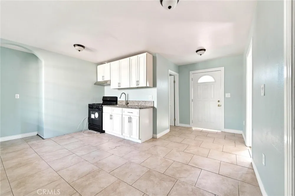 13319 Judd Street Pacoima, CA 91331