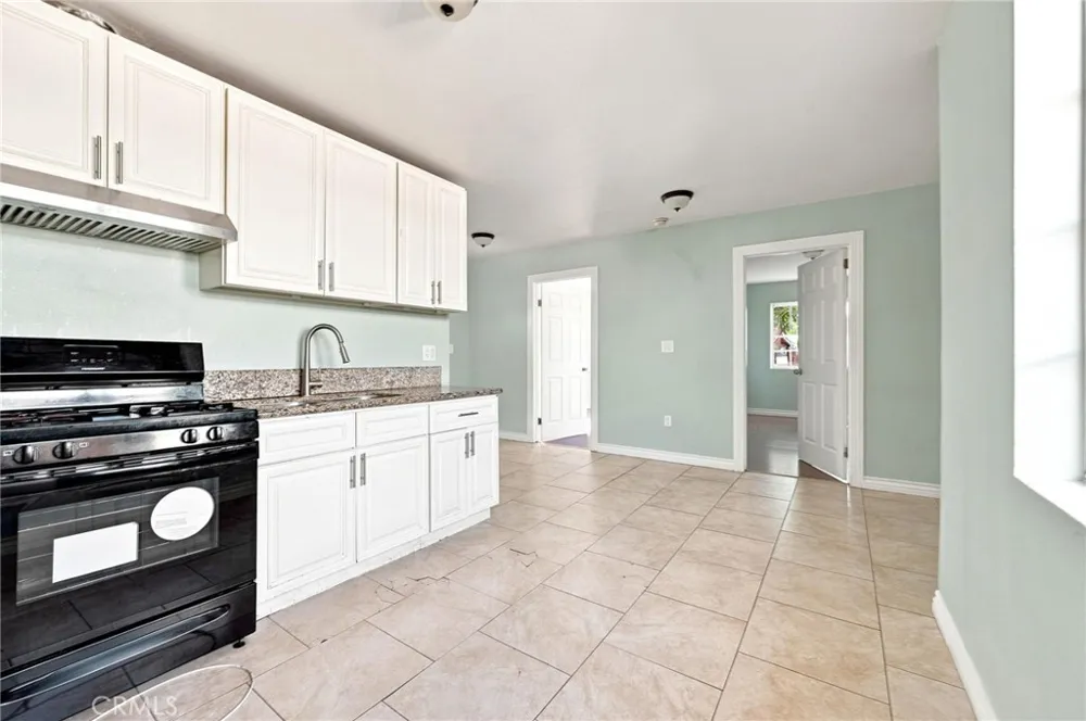 13319 Judd Street Pacoima, CA 91331