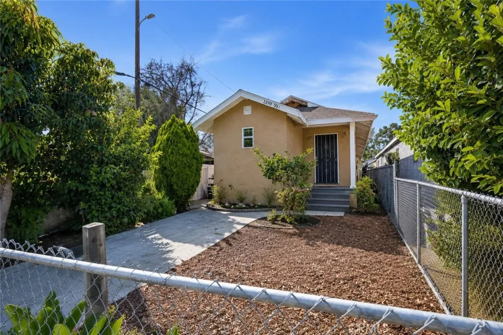 13319 Judd Street Pacoima, CA 91331