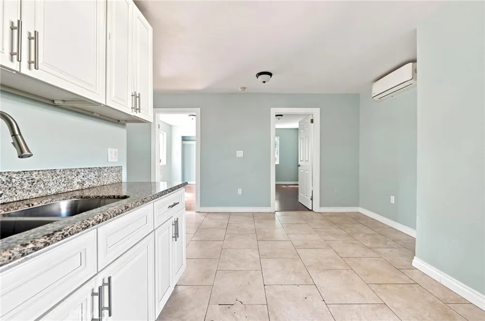 13319 Judd Street Pacoima, CA 91331