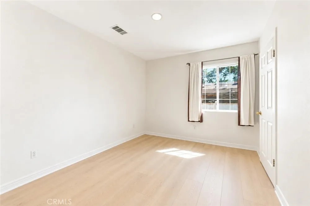 13319 Judd Street Pacoima, CA 91331