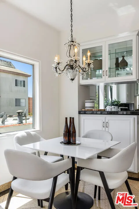 121 S Palm Drive #403 Beverly Hills, CA 90212