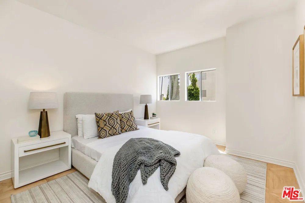 121 S Palm Drive #403 Beverly Hills, CA 90212
