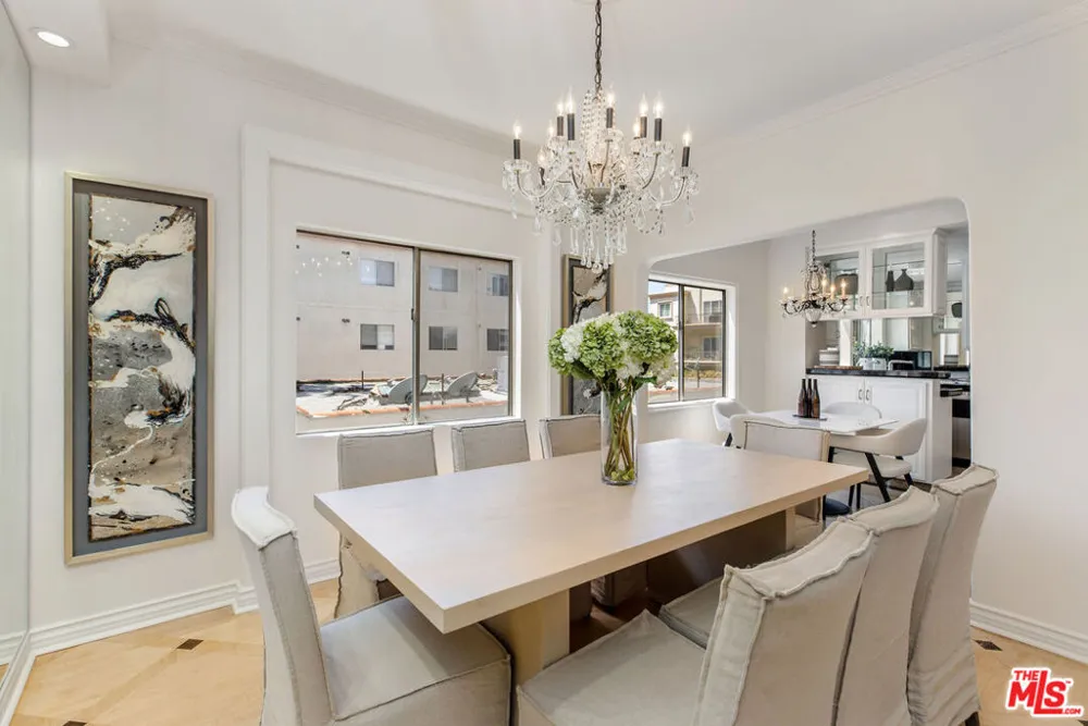 121 S Palm Drive #403 Beverly Hills, CA 90212