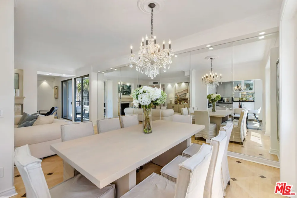 121 S Palm Drive #403 Beverly Hills, CA 90212