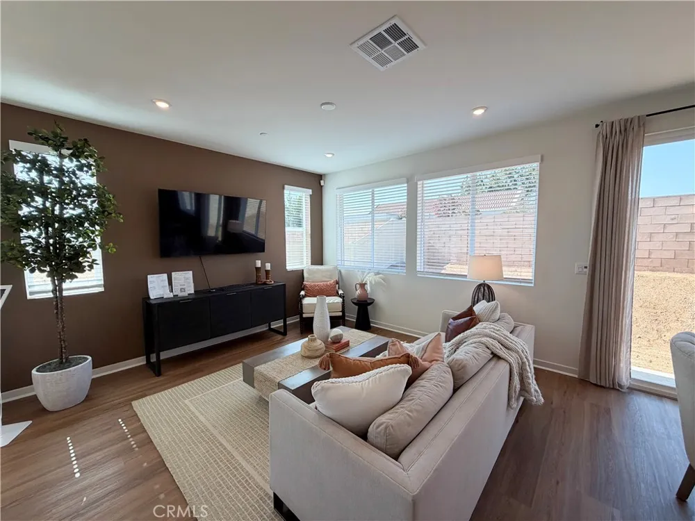 34307 Chelsie Ln Yucaipa, CA 92399