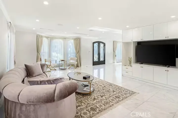 1617 Thurber Burbank, CA 91501