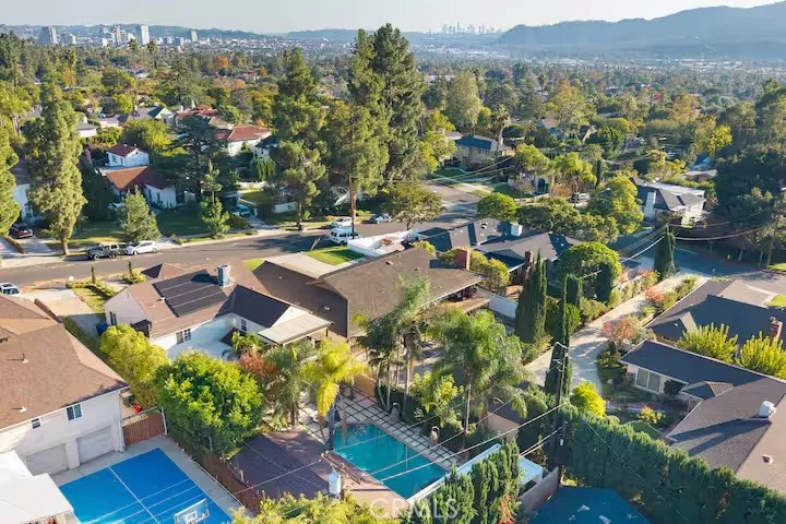 1617 Thurber Burbank, CA 91501