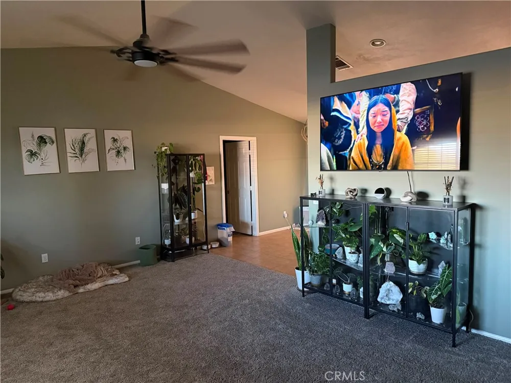 6698 Galleta Avenue 29 Palms, CA 92277