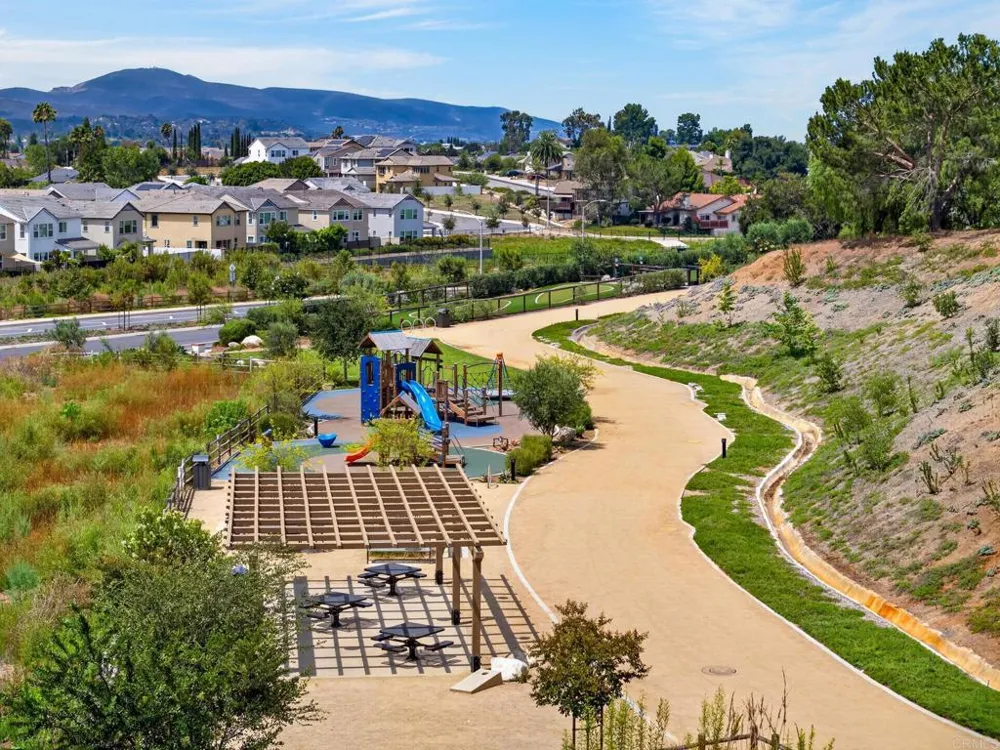 1209 Wren Glen Escondido, CA 92026