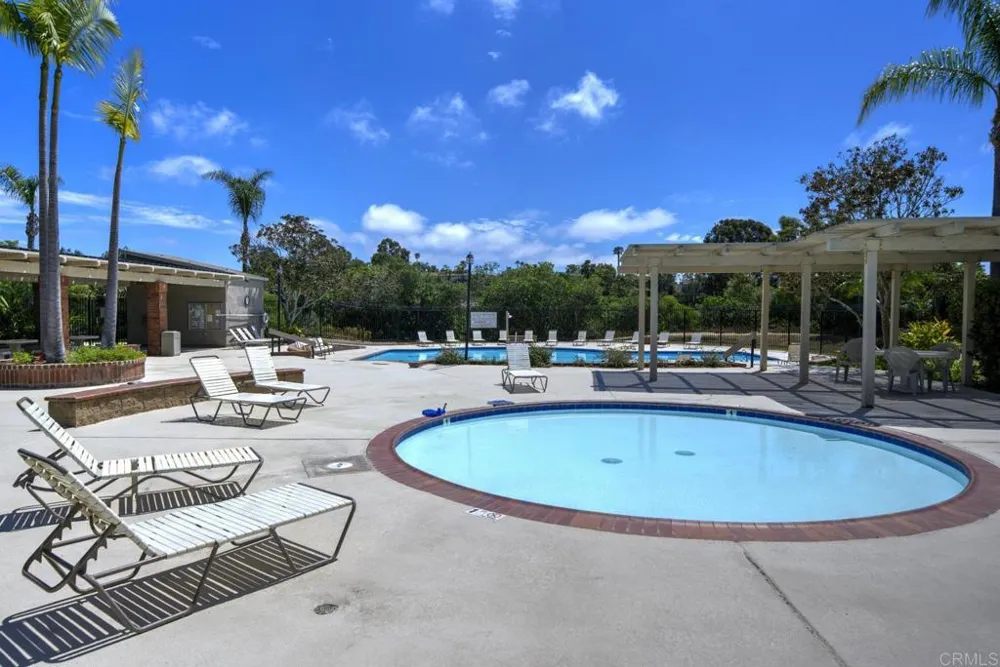 1081 Woodlake Dr Cardiff by the Sea, CA 92007