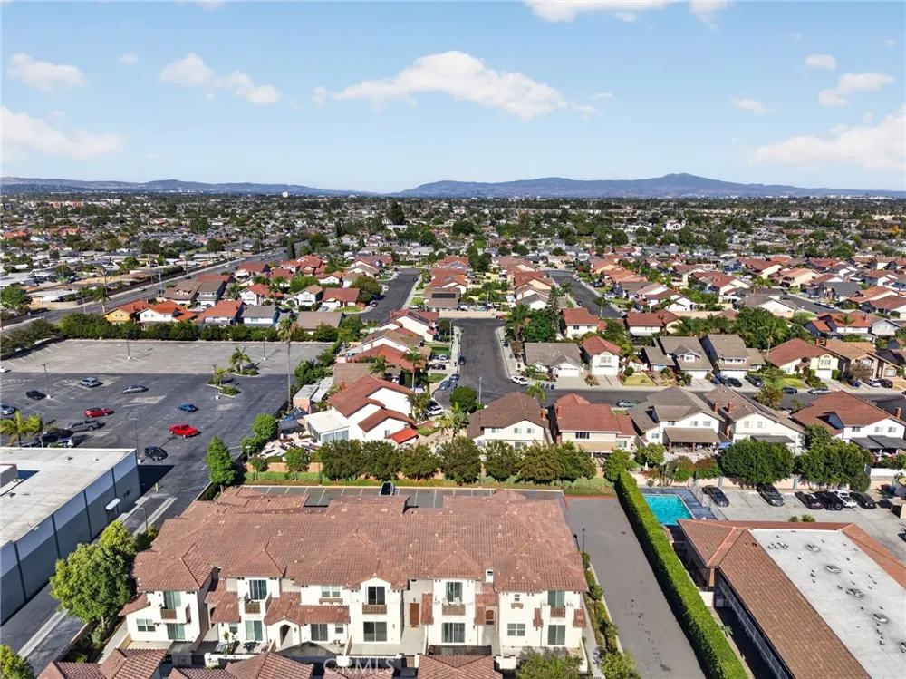 8576 Corsica Buena Park, CA 90620