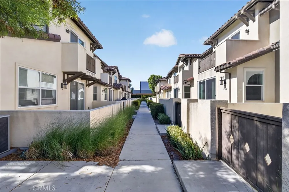 8576 Corsica Buena Park, CA 90620