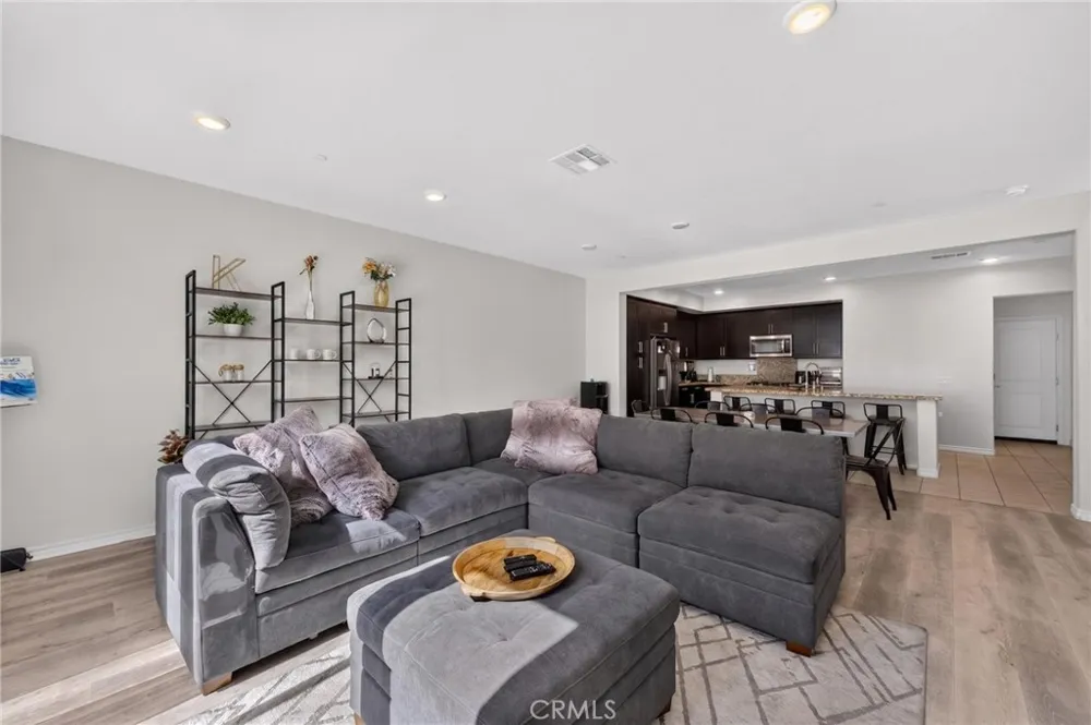 8576 Corsica Buena Park, CA 90620