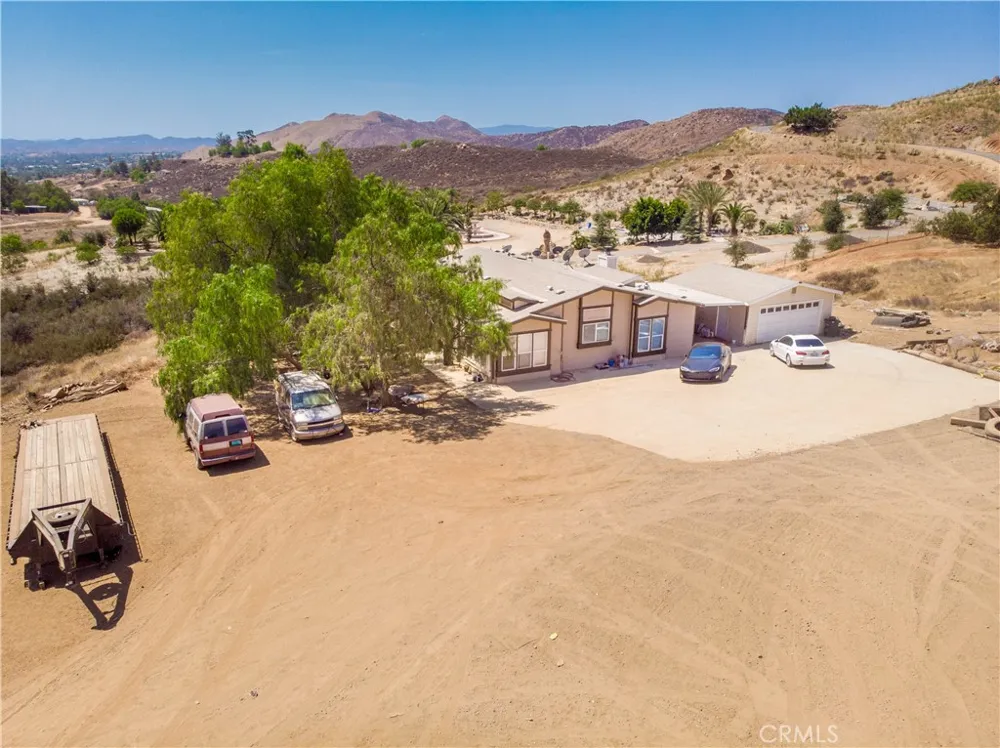 22125 Post Road Perris, CA 92570