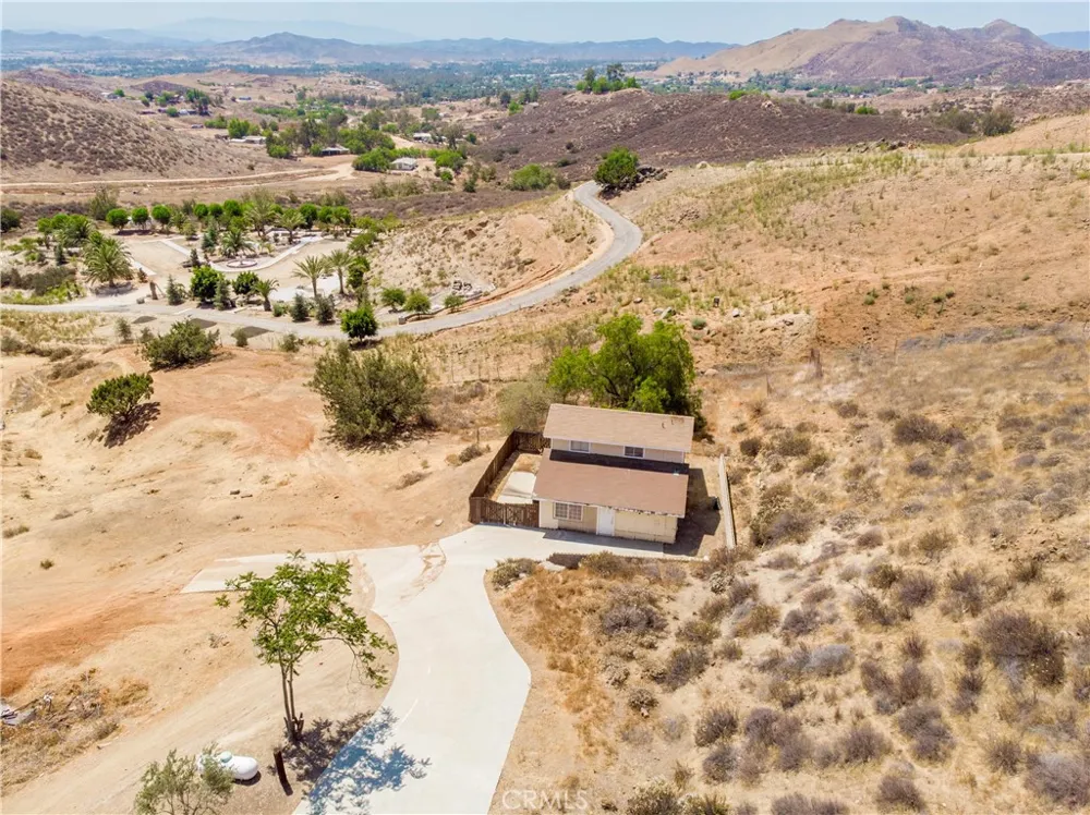 22125 Post Road Perris, CA 92570