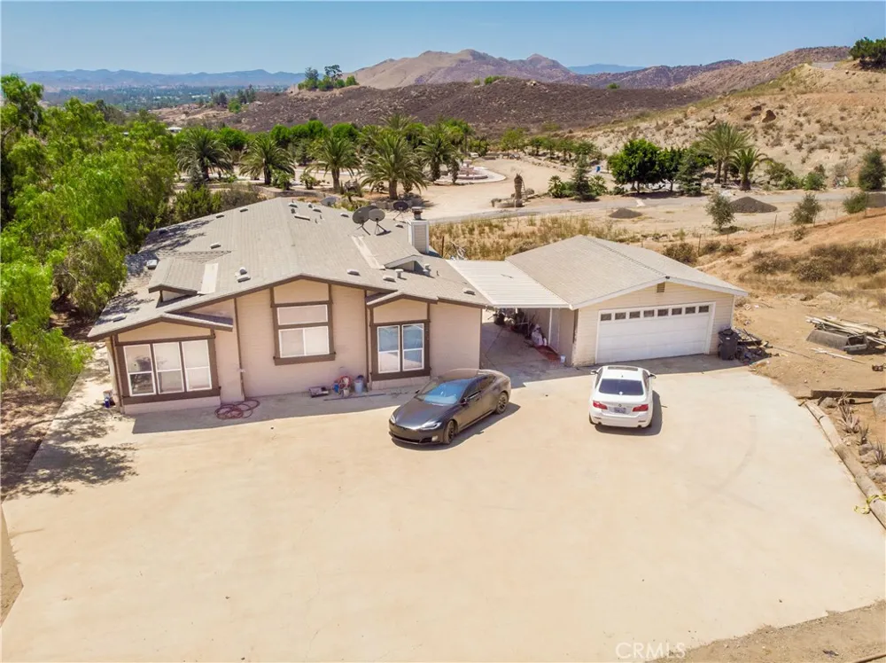 22125 Post Road Perris, CA 92570