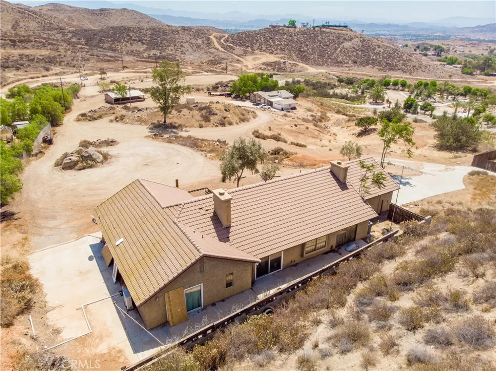 22125 Post Road Perris, CA 92570