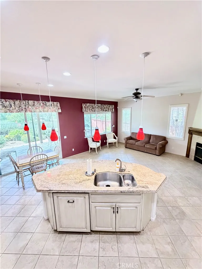 31281 Canterbury Court Temecula, CA 92591