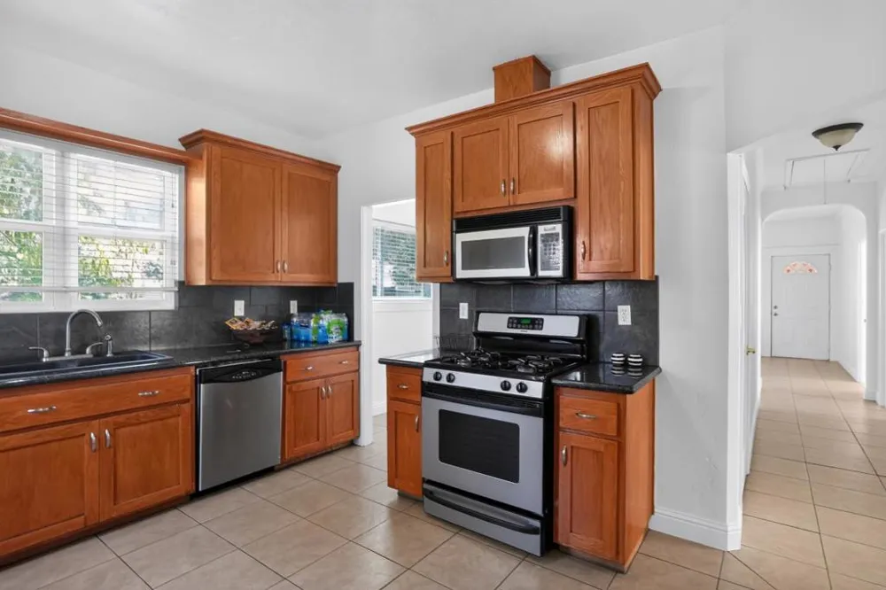 7221 Forest Street Gilroy, CA 95020