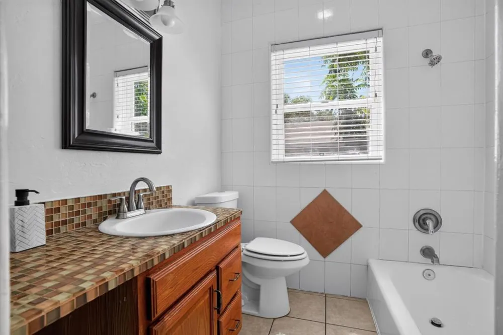 7221 Forest Street Gilroy, CA 95020