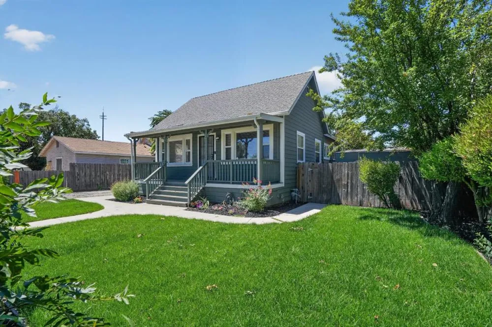 7221 Forest Street Gilroy, CA 95020
